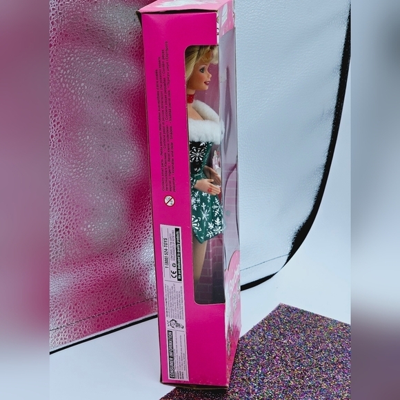 Vintage 1997 Barbie Festive Season Christmas Special Edition Doll - Picture 6 of 8